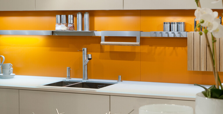 Bestens gerüstet: So entsteht Komfort in Ihrer Küche Bestens gerüstet: So entsteht Komfort in Ihrer Küche